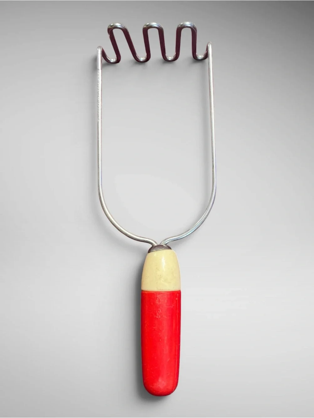 Vintage Wire Potato Masher Red Cream Handle Retro Farmhouse Kitchen Utensil